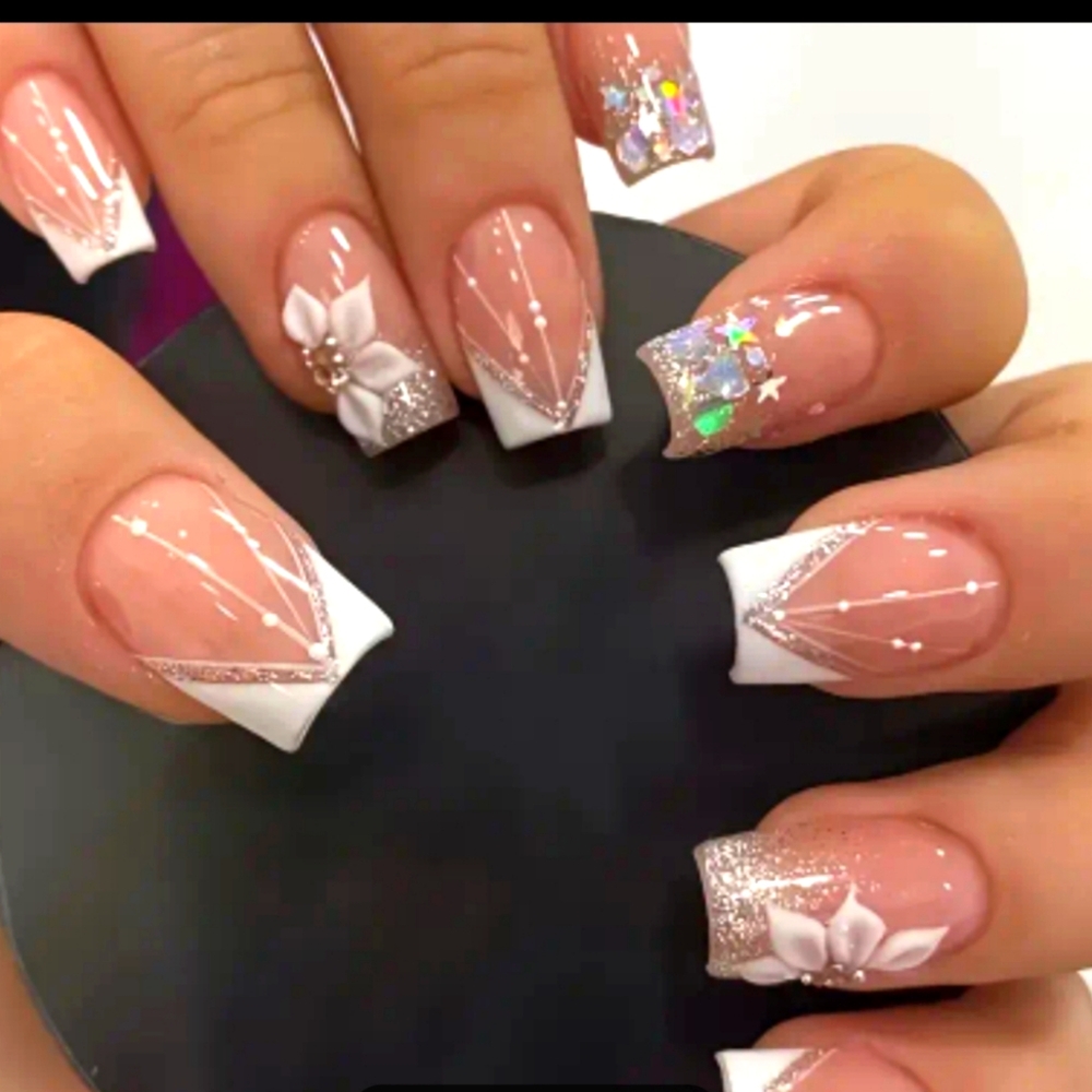 Elegant White  Nail Art